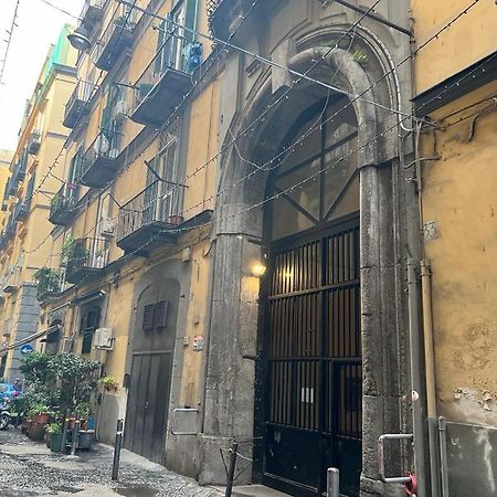 La Chicca Appartamento Intero Nei Quartieri Spagnoli เนเปิลส์ ภายนอก รูปภาพ